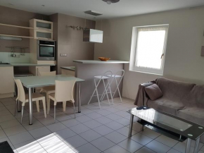 F2 en rez de jardin à Crest